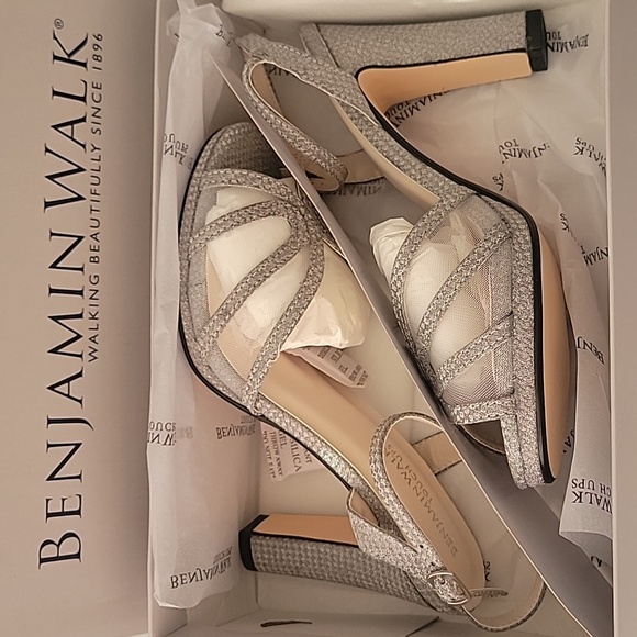 Benjamin Walk NWT Anya Silver Glitter Platform Heeled Sandal Size 7M - Picture 8 of 11